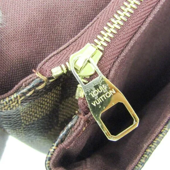 LOUIS VUITTON Brown Damier Shoulder Bag - Picture 12 of 15